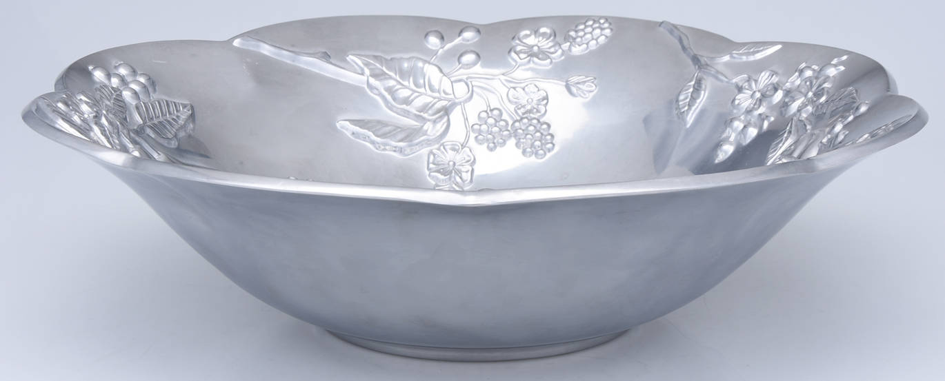 Orchard in Bloom (Alloy, Hollowware) 15" Salad Serving Bowl