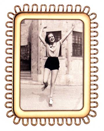 Keaton Street (Gold Plate, Hollowware) 5" X 7" Picture Frame