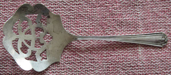 Beaux Art (Sterling 1910, 1932) Bon Bon Scoop