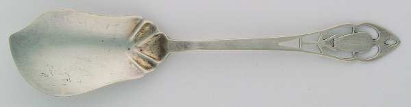 Pierced Handle (Sterling, 1951) Large Solid Jelly Server
