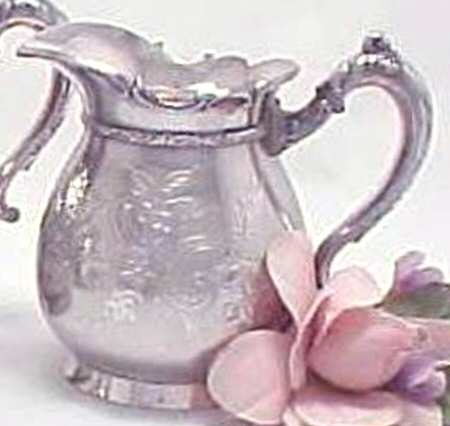 200L (Silverplate, Hollowware) Creamer