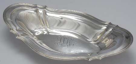 647 (Sterling, Hollowware) 12" Bread Tray