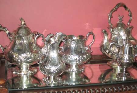 MH7 (Silverplate, Hollowware) Teapot