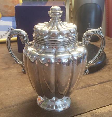 2093-5 (Sterling, Hollowware) Sugar Bowl & Lid