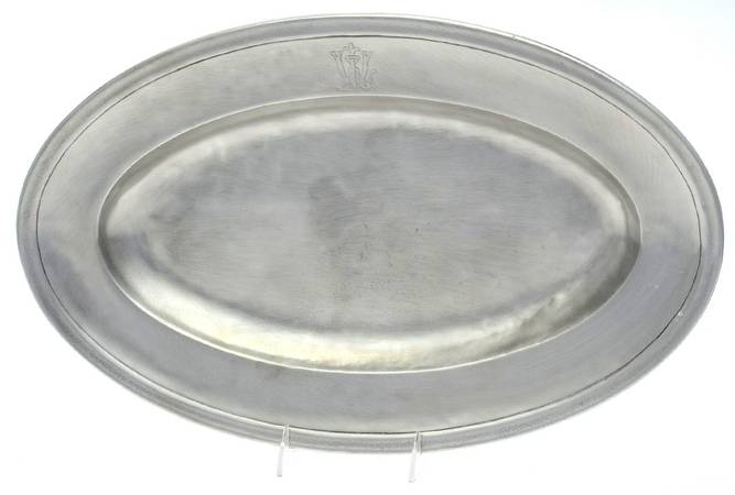 Pewter Hollowware 19" Oval Serving Platter