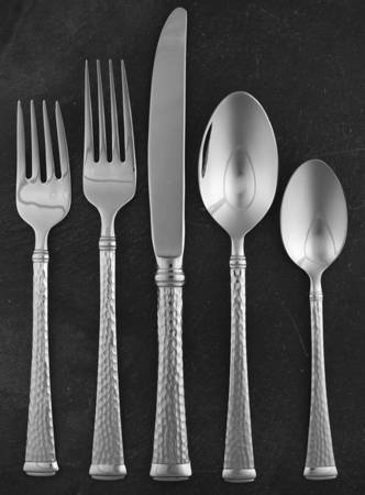 Hammered Harmony (Stainless) 5 Piece Place Setting