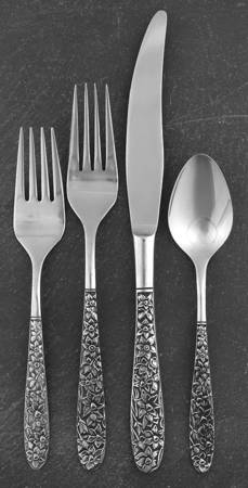 Narcissus (Stainless) 4 Piece Place Setting