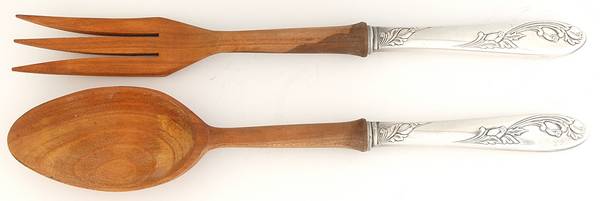 Garden of Roses (Silverplate, 1952) Wooden Bowl 2-Piece Salad Set
