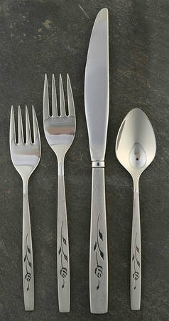 Capistrano (Stainless) 4 Piece Place Setting
