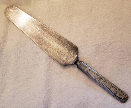 Carnation (Silverplate, 1908) Solid Pie Server