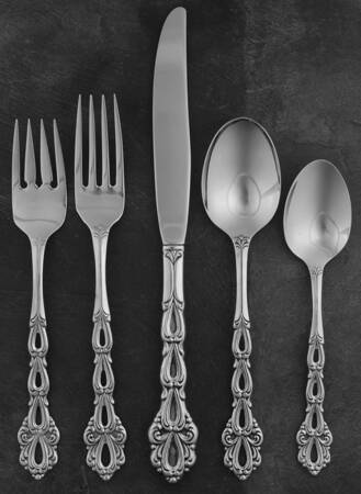 Chandelier (Stainless) 40 Piece Estate Set