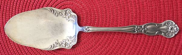 Daisy (Silverplate, 1910) Solid Pastry Server