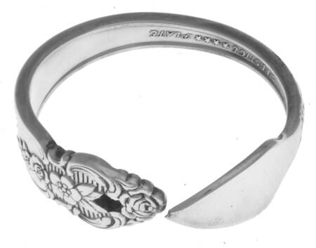 Distinction (Silverplate, 1951) Napkin Ring Large HC