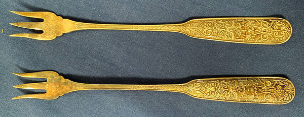 Dresden (Silverplate) Cocktail/Seafood Fork