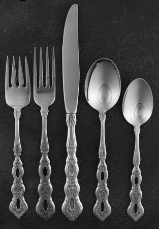 Fantasy (Stainless) 40 Piece Estate Set