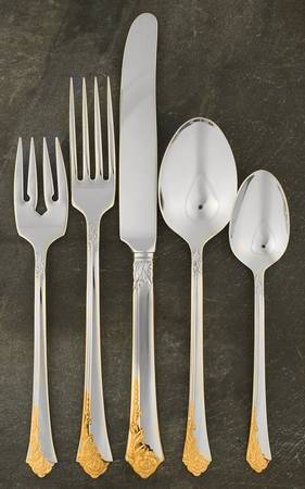 Golden Damask Rose (Stainless, Gold Accent Back-Fr) 5 Piece Place Setting
