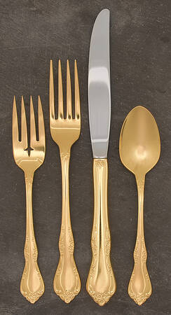 Golden Fredericksburg (Gold Electroplate) 4 Piece Place Setting