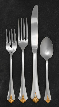 Golden Royal Flute (Stainless, Gold Accent) 4 Piece Place Setting