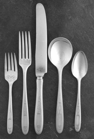 Grosvenor (Silverplate, 1921, No Monograms) 40  Piece Estate Set