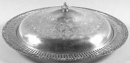 Henley (Silverplate, Hollowware) 14" Round Entree Server & Lid