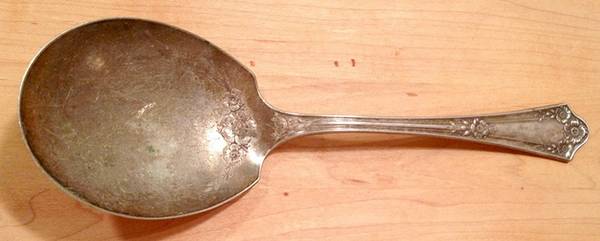 June (Silverplate, 1915) Large Solid Berry/Casserole Spoon