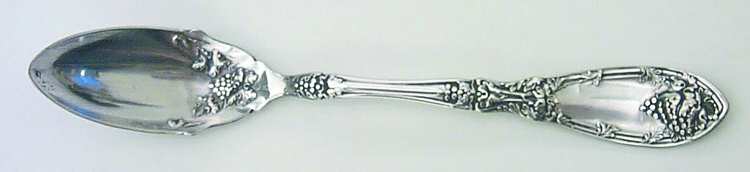 La Vigne (Silverplate, 1908) Fruit/Orange Spoon