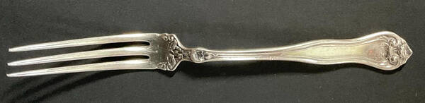 Leyland (Silverplate, 1910) Strawberry Fork