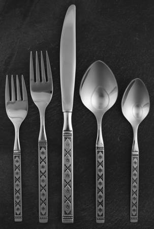 Lisbon (Stainless, Black Accent) 5 Piece Place Setting