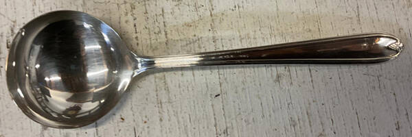 Longchamps-Chaumont (Silverplate-1935) Round Bowl Soup Spoon (Bouillon)