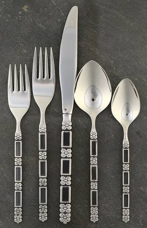Madrid-Black Accent (Stainless) 5 Piece Place Setting