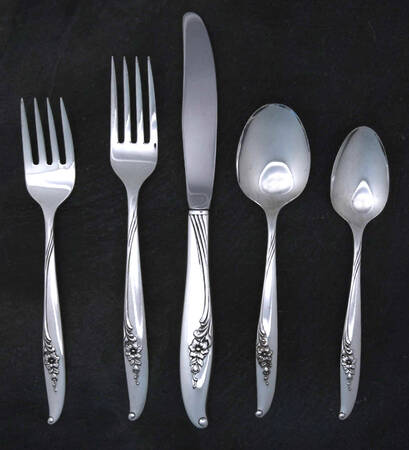 Magic Moment (Silverplate, 1958) 5 Piece Place Setting