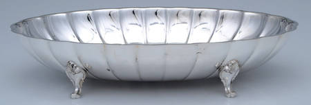 Silverplate Hollowware 11" 4 Toed Oval Bowl