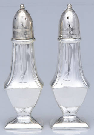 Silverplate Hollowware Salt and Pepper Set