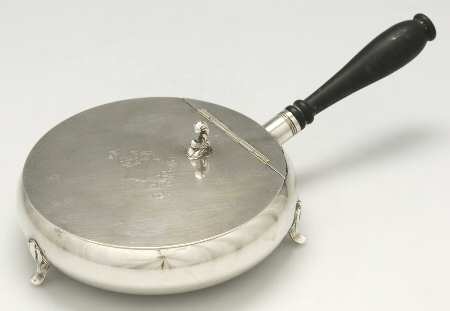 Silverplate Hollowware Silent Butler with Hinged Lid