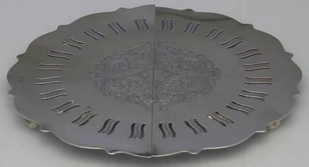 Silverplate Hollowware Expandable Trivet