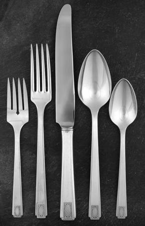 Noblesse (Silverplate, 1930) 5 Piece Place Setting