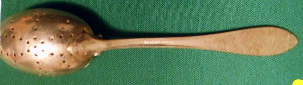 Puritan (Silverplate, 1910) Solid Individual Overcup Tea Strainer