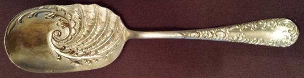 Raymond (Silverplate, 1898) Solid Shell Berry/Casserole Spoon