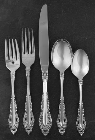 Royal Grandeur (Silverplate, 1975) 5 Piece Place Setting