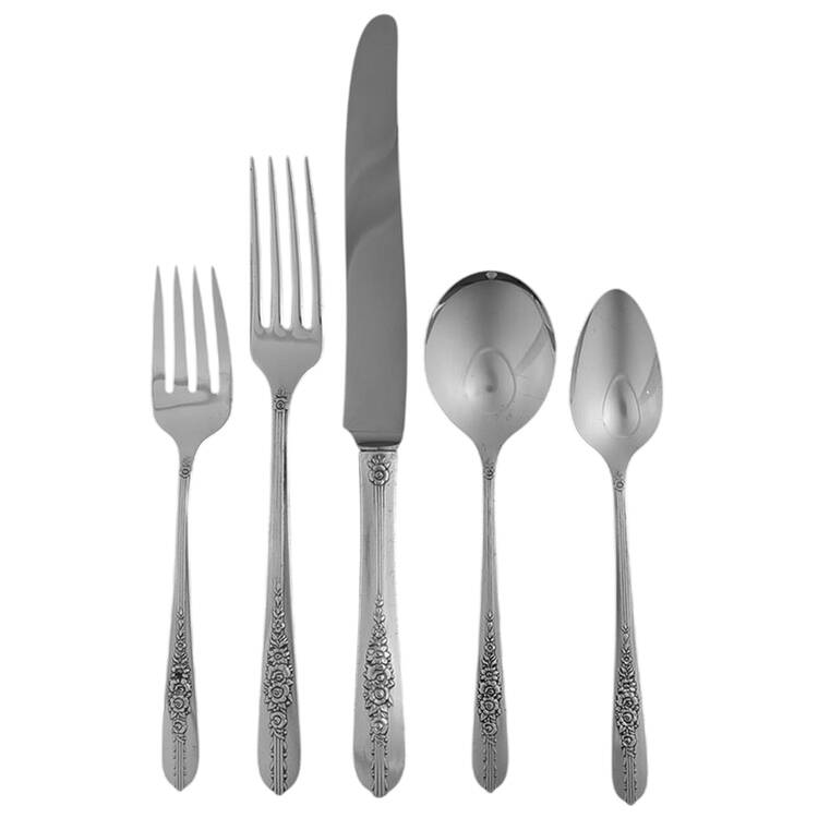 Royal Rose (Silverplate, 1939) 40  Piece Estate Set