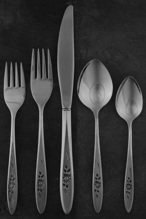 Rose Shadow (Stainless) 5 Piece Place Setting