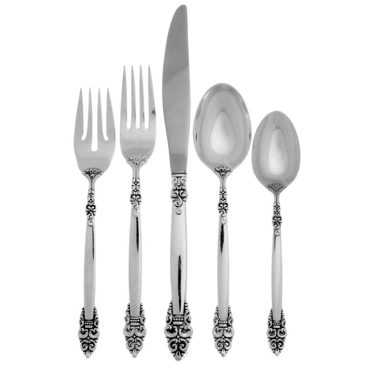 Spanish Crown (Silverplate, 1970) 5 Piece Place Setting