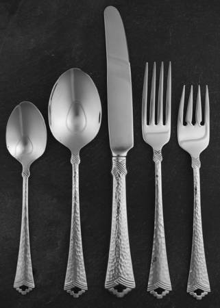 Tesoro-Black (Stainless) 5 Piece Place Setting