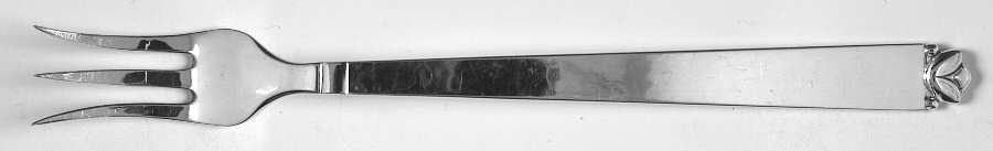Oak Leaf (Sterling, 1939, No Signature Marks) Short Handle Pickle/Olive Fork