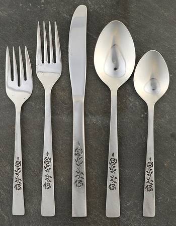 OXH3 (Stainless) 5 Piece Place Setting