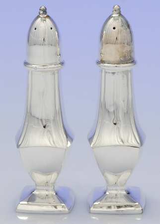 Chippendale (Silverplate Hollowware) Salt & Pepper Set