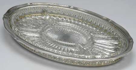 Chippendale (Silverplate Hollowware) Oval Gallery Tray with Glass Liner