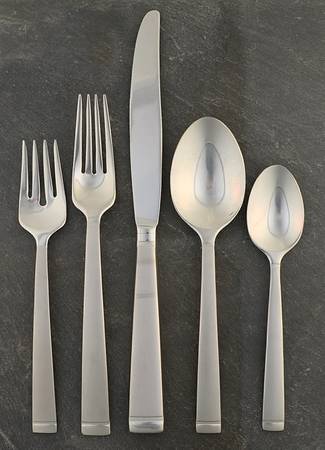 Frost (Stainless) 40 Piece Estate Set