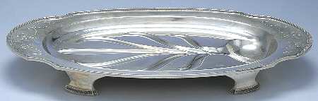 Grosvenor (Silverplate, Hollowware) Large Plated Footed Meat Platter with Well