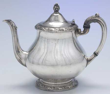 Queen Bess II (Silverplate, Hollowware) Teapot